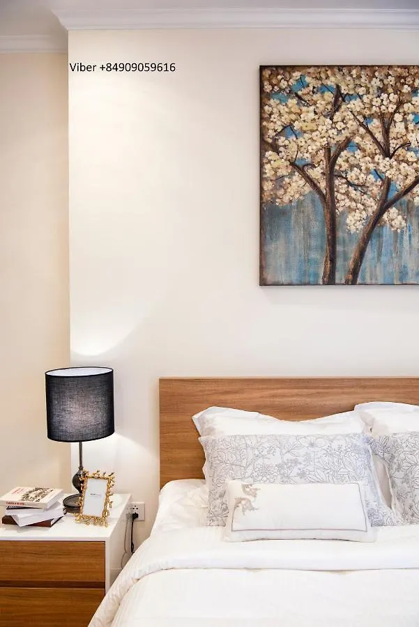 Luxury Vinhomes Central Park Humi Apartment 호치민