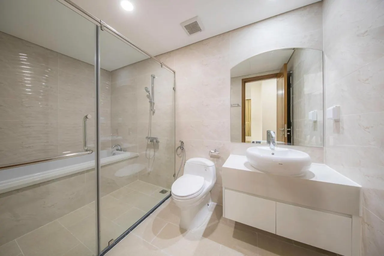 Luxury Vinhomes Central Park Humi Apartment Ho Chi Minh City